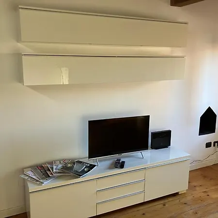 Locazione Via Fama 7 Apartament *