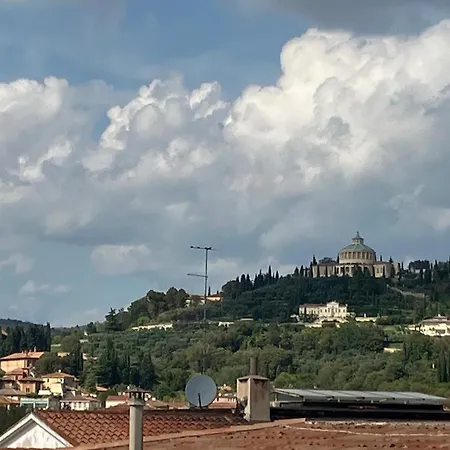 Apartament Locazione Via Fama 7 Werona